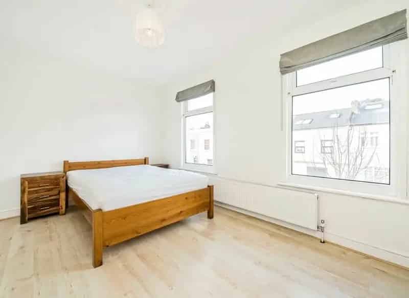 Wimbledon Town Centre Victorian House 2 Double Bedrooms Garden Parking