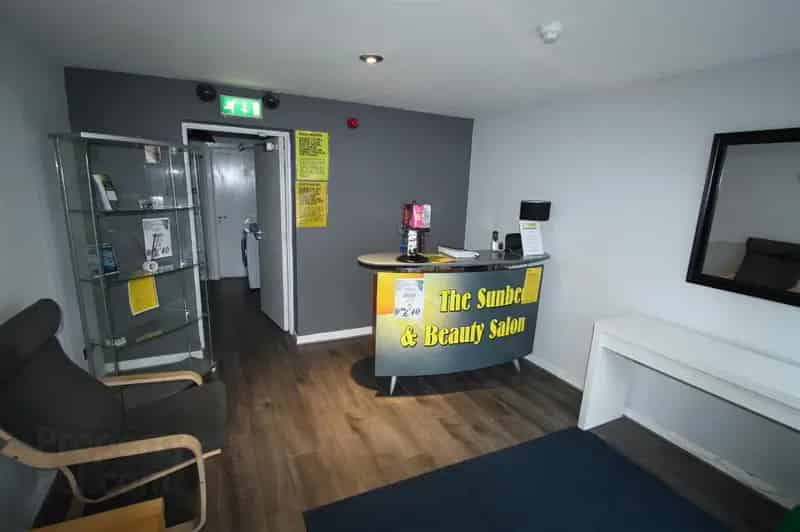 Commercial property For Rent , Ballynahinch, Northern Ireland