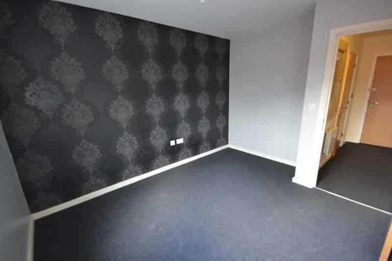 2 bedroom Flat
 To Rent