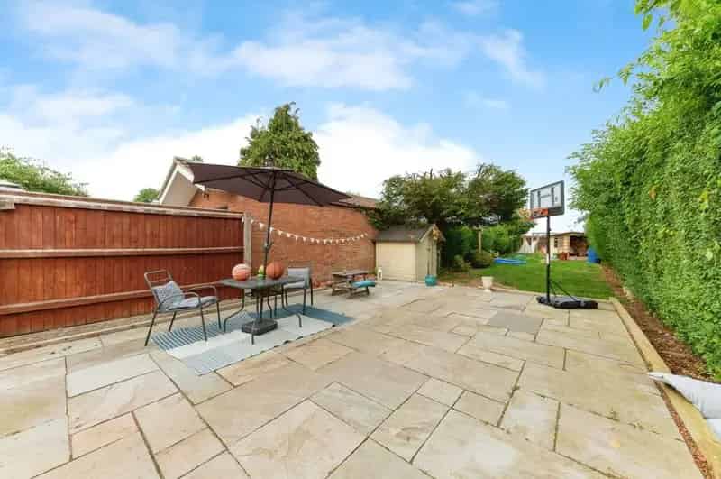 3 bedroom Semi Detached House for sale, Grimsby, Lincolnshire, DN33
