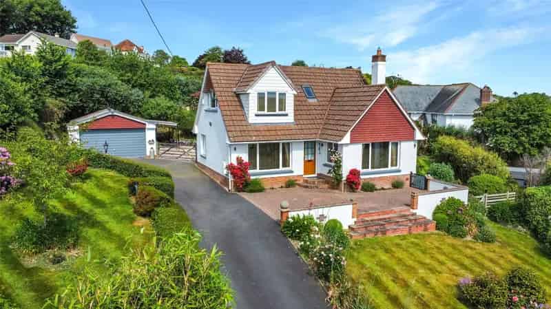 5 Bedroom Detached House Ashford Large Garden Sea Views