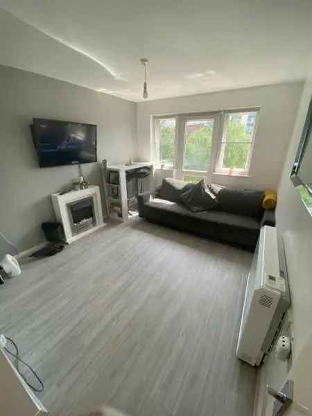 Flat For Rent in London, England