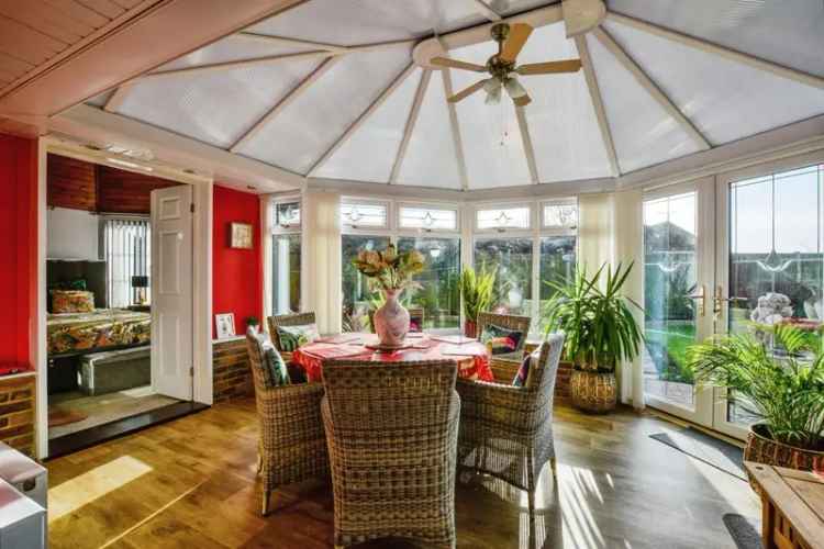 4 Bedroom Detached House Near Amenities