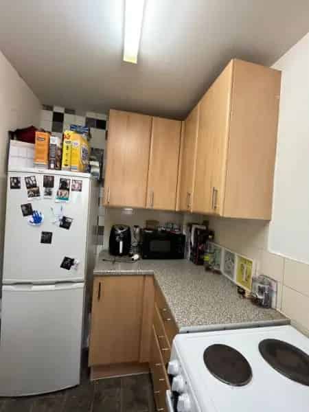 2 Bedroom New Build House with Garden and Driveway