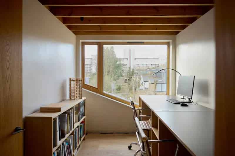 3 Bedroom House in Clapton Oak and Concrete Interior