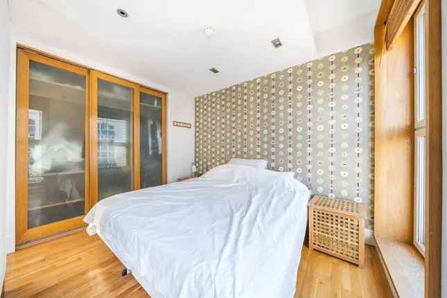 1 Bedroom Flat Haymarket Piccadilly Circus Short Let SW1Y