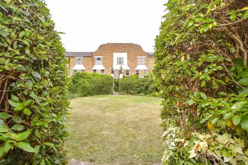 1 Bedroom Apartment for Sale in Hackney