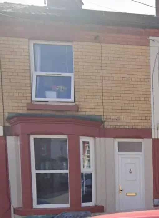 2 Bed House in Tranmere - Near Transport and Schools