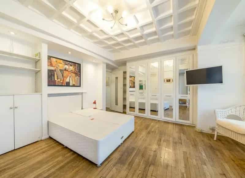 Abbey Road Studio Apartment - Spacious & Bright