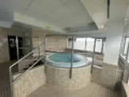 1 room flat of 72 m² in Cardiff