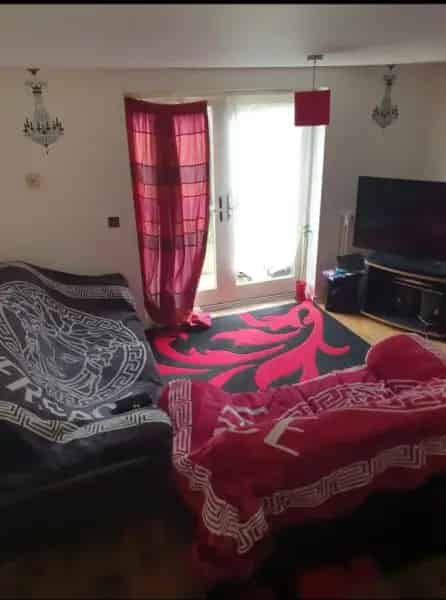 Ground Floor Flat Two Bedrooms Private Garden Pet Friendly