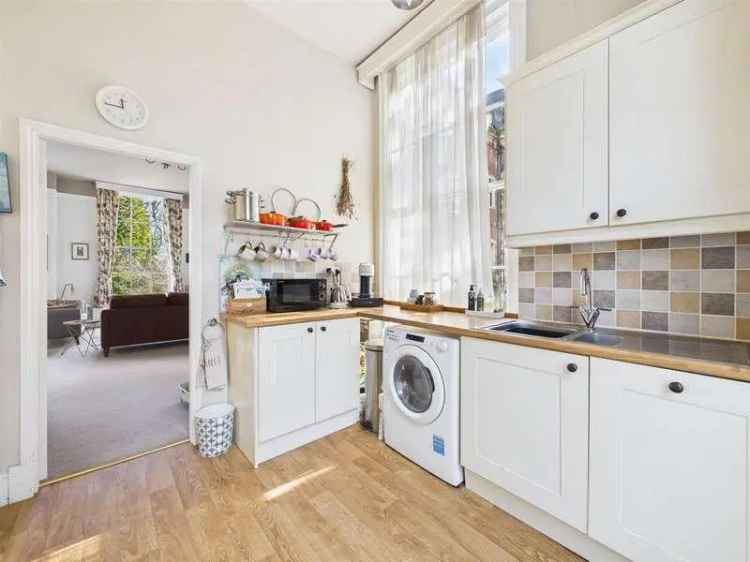 2 Bed Flat for Sale in Great Malvern