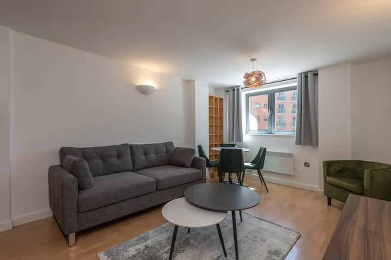 2 Bedroom Furnished Apartment to Rent in Velocity North