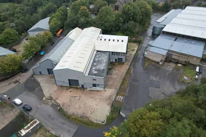 High Quality Industrial Unit 36855 sq ft To Let
