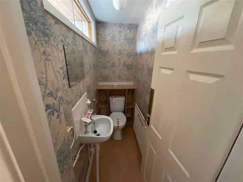 3 Bed House for Sale - Horsham