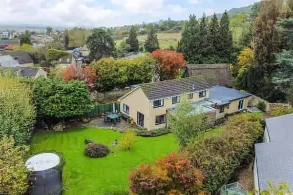 Spacious Detached Home in Woodmancote