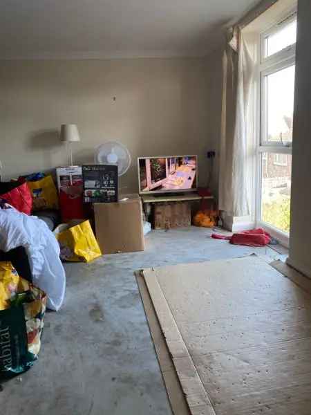 Flat For Rent in Thanet, England