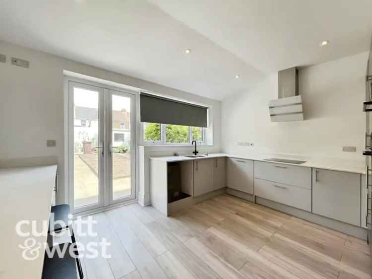 3 Bedroom Terraced House to Rent