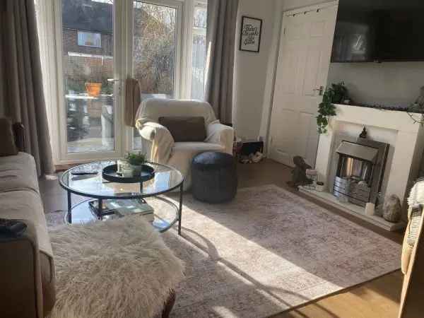 House For Rent in Reigate and Banstead, England