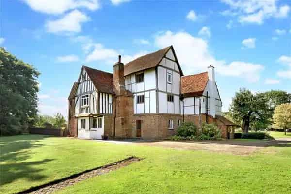 Grade I Listed 14th Century Home in Middlesex