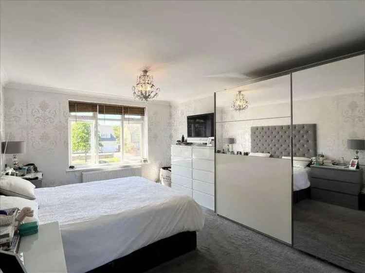4 Bed Semi-Detached House for Sale