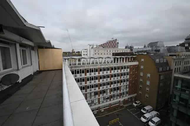 Flat for Sale in Ebury Street London SW1W