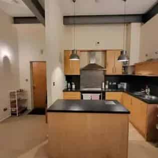 184m² 1-Bed Flat Birmingham B18 6EU Near Jewellery Quarter