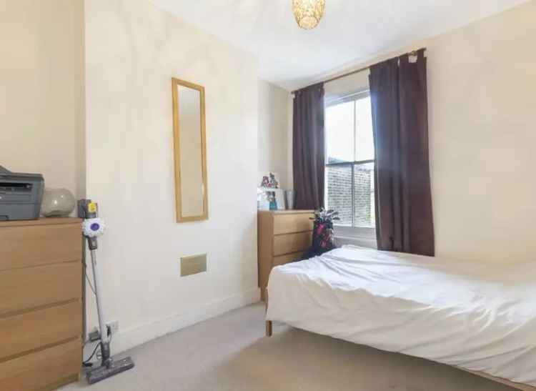 Two Bedroom First Floor Apartment in Period Conversion