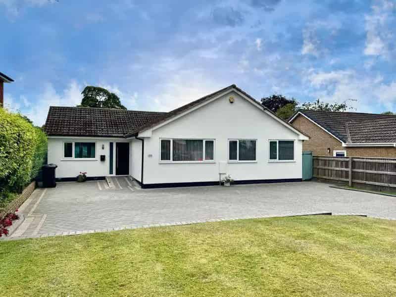 4 Bedroom Detached Bungalow for Sale