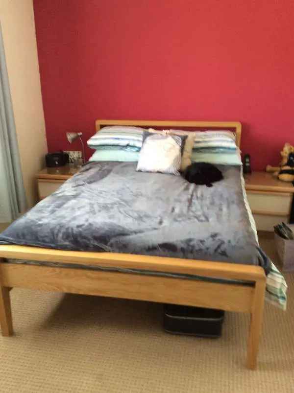 Flat For Rent in Rother, England