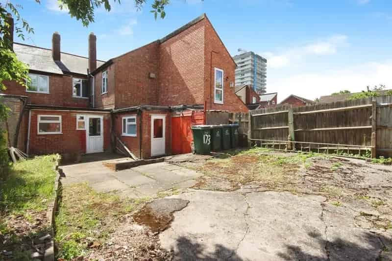 4 Bedroom Terraced House for Sale