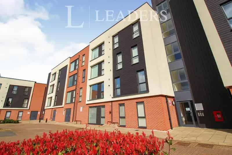 2 Bedroom Flat to Rent