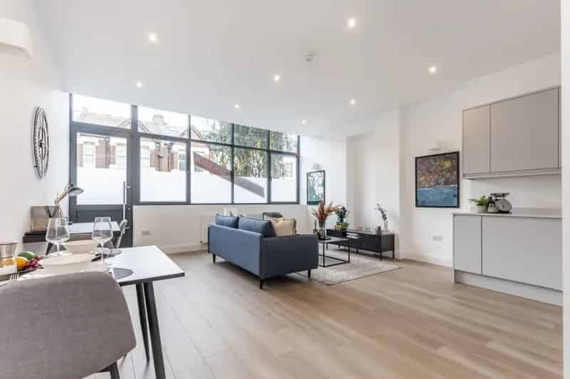 1 bedroom flat for sale