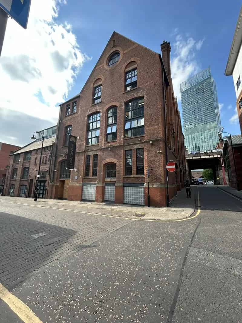 Character Building Office Suite Deansgate Manchester