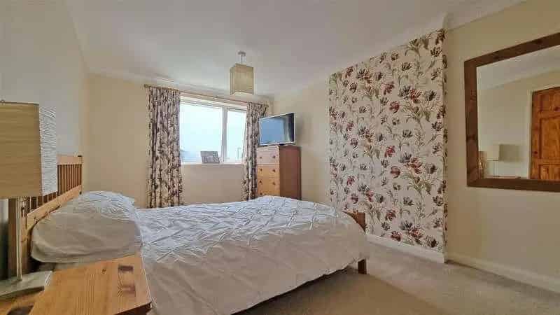 3 Bed House For Sale Large Plot Potential Extension