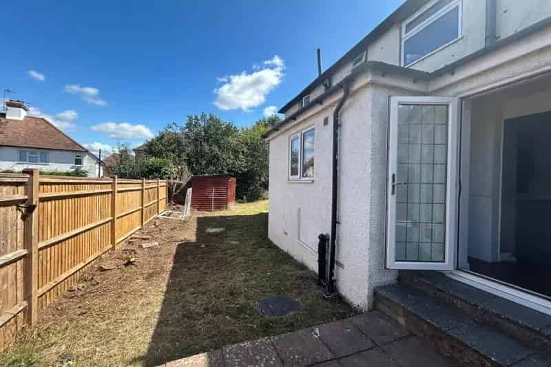 Four Bedroom Detached House Bexhill-On-Sea