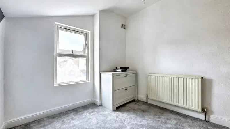 1 Bedroom House Share near City Center