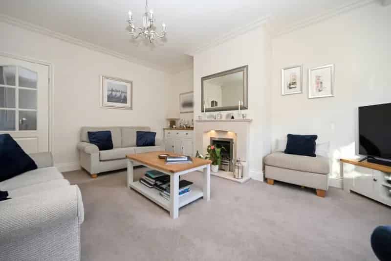 2 Bedroom House For Sale Near Guiseley
