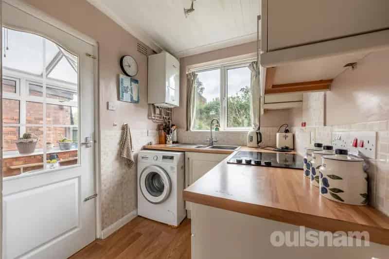 3 Bedroom Semi-Detached House for Sale in Northfield Birmingham