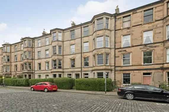 5 bedroom flat to rent