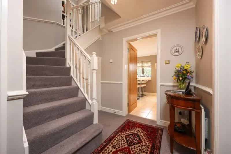 6 bedroom detached house for sale