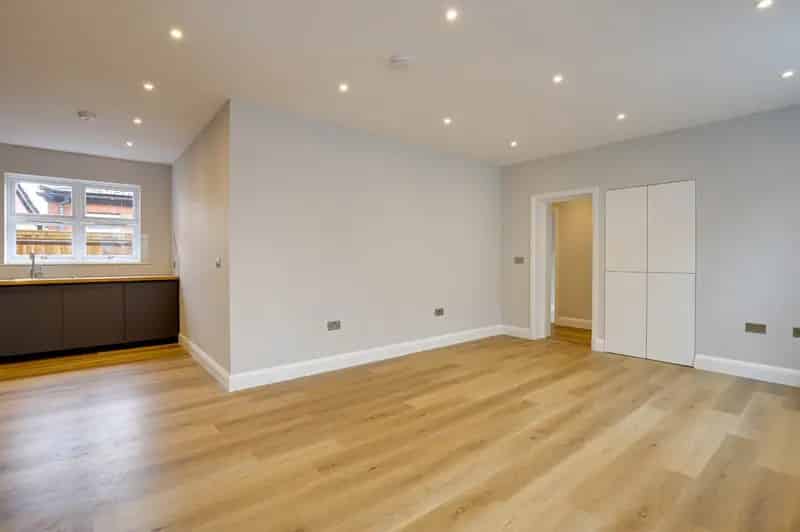 2 Bedroom Maisonette House to Rent in Caversham