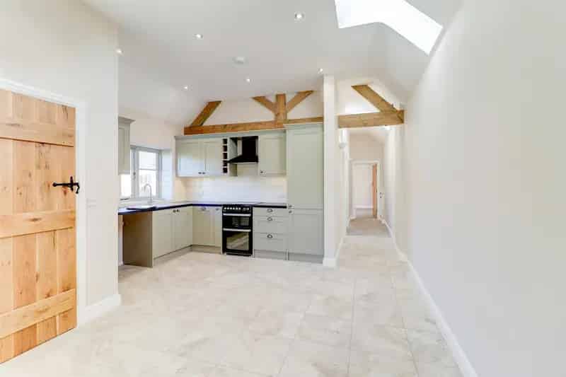 2 Bedroom Barn Conversion House to Rent