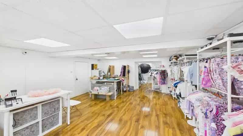 Dumbarton Commercial Property: Office, Retail, and Leisure Space