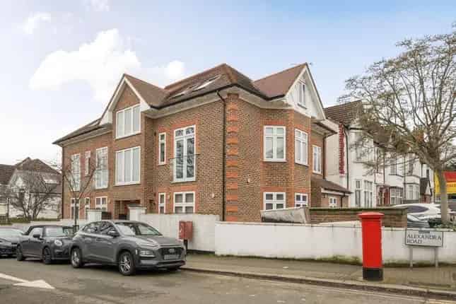4-Apartment Block Investment Finchley Lane Hendon NW4