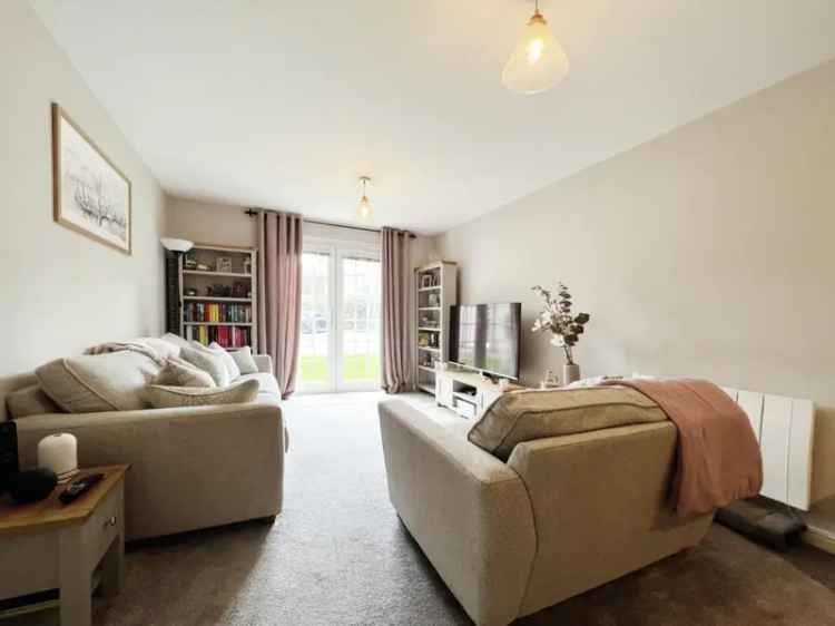 2 Bedroom Ground Floor Apartment For Sale in Leigh