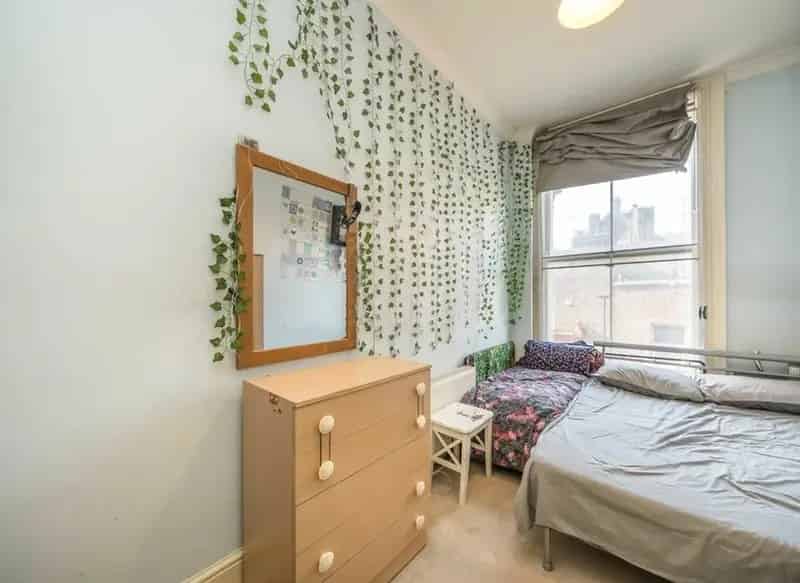 Two Bedroom Home near Canning Town Station