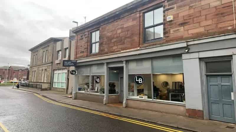 Commercial Unit Ground Floor Corner Space Available
