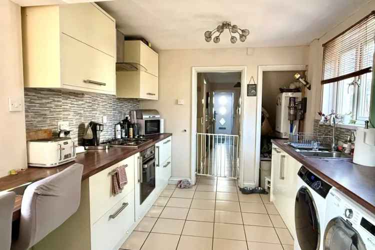 4 Bed Family Home with En-Suite and Garden