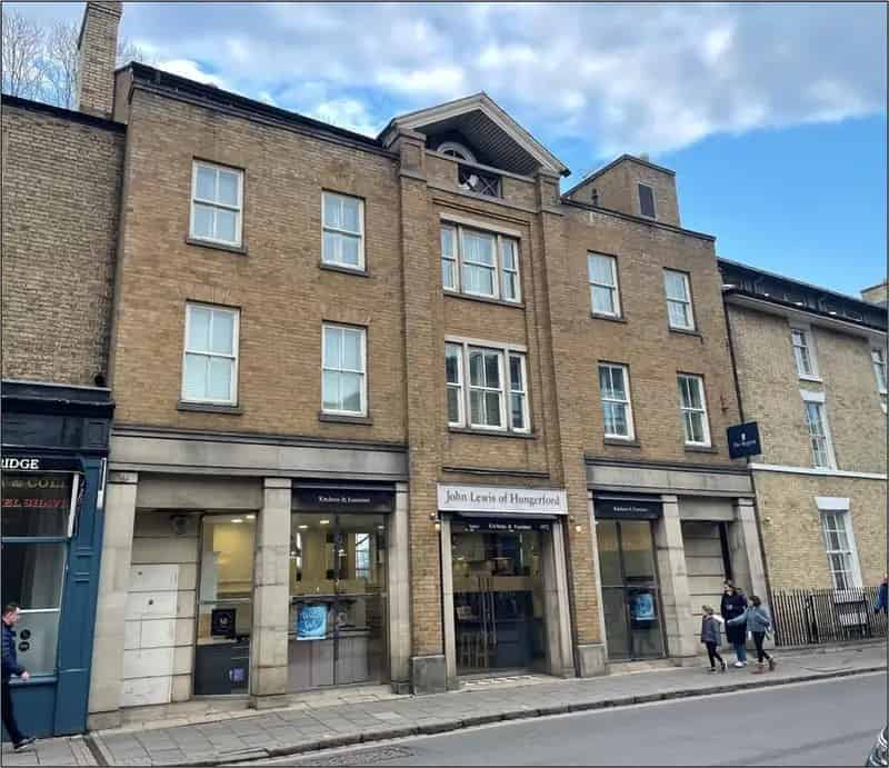 Regent Aparthotel Showroom - Ground Floor Retail Space